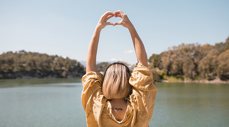 Faire la paix avec son image : comment cultiver une relation plus bienveillante à soi-même